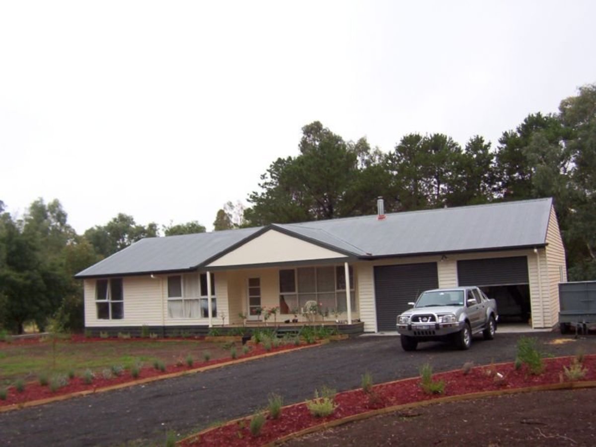 6 Lilac Street, Violet Town