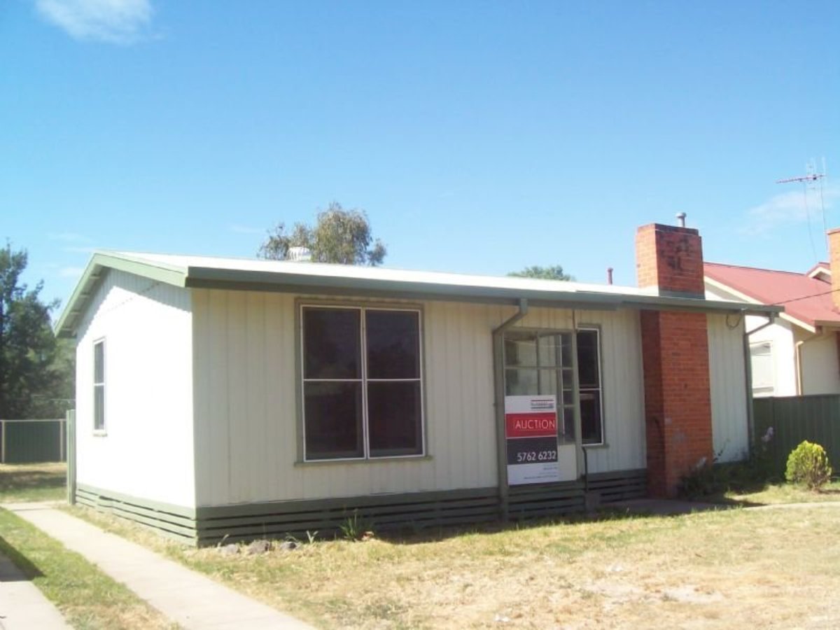 4 Russell, Benalla