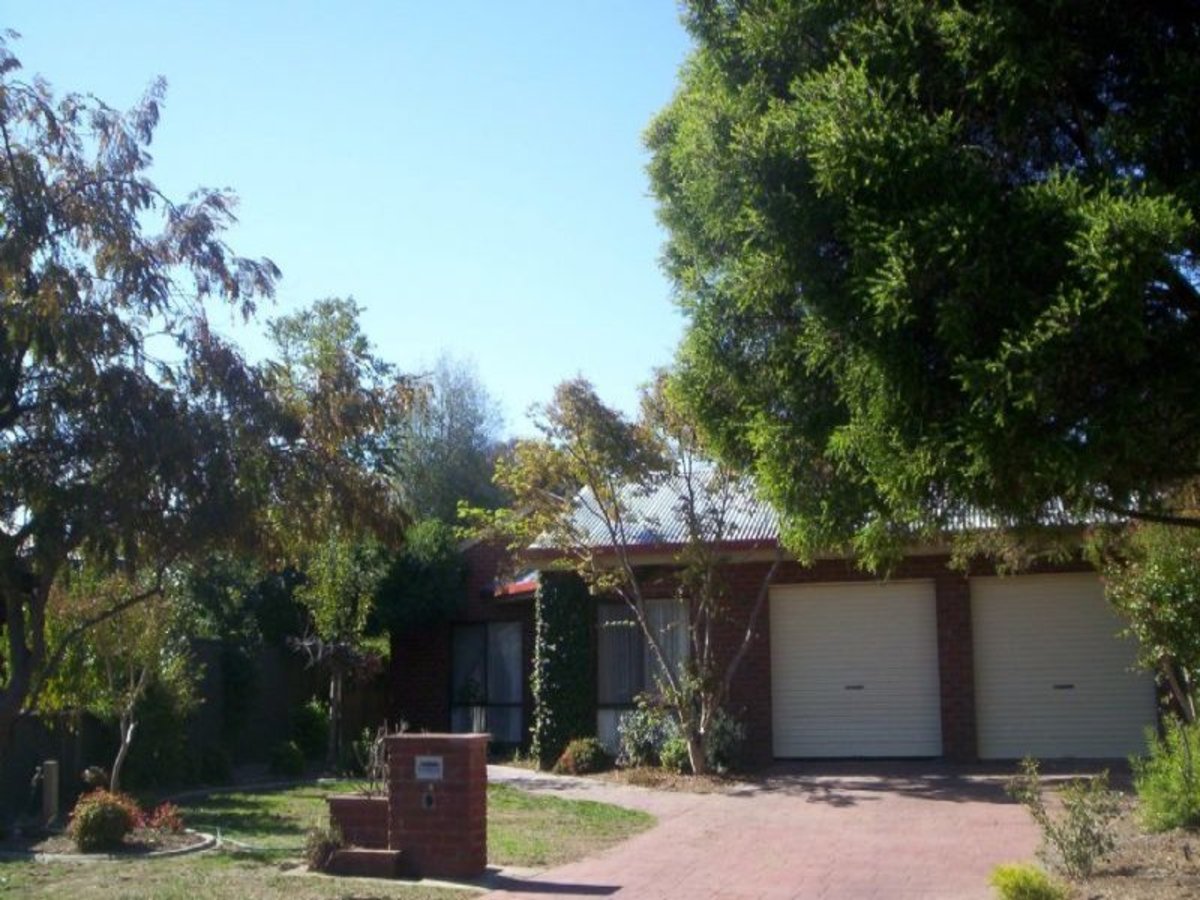 24 Kurrajong Court, Benalla