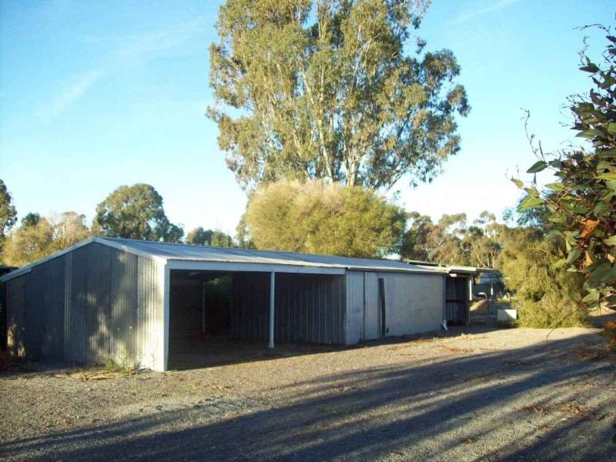 10 Baird Street, Violet Town
