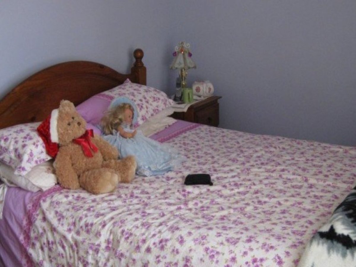 5 Lilac Street, Violet Town