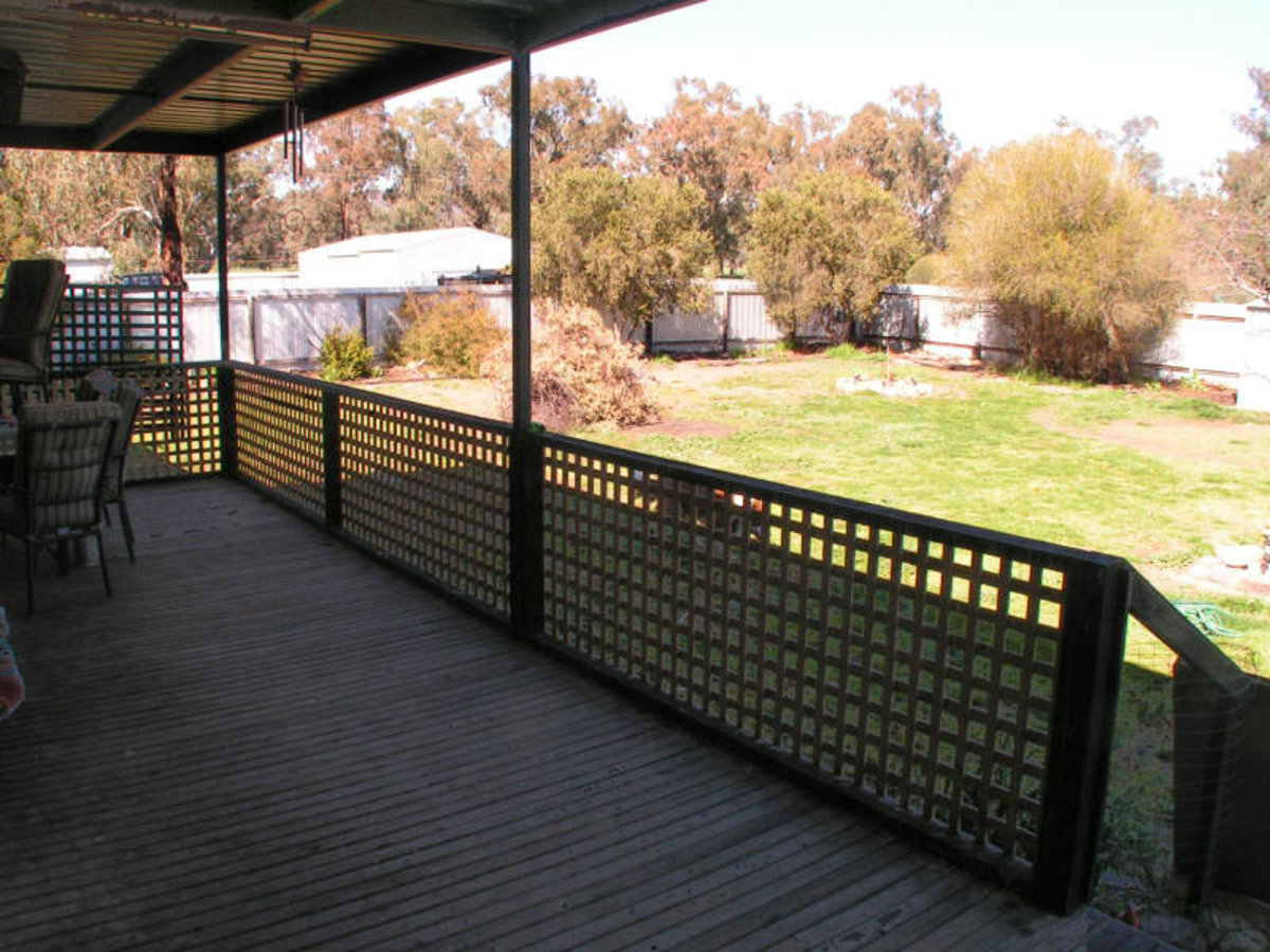 5 Lilac Street, Violet Town