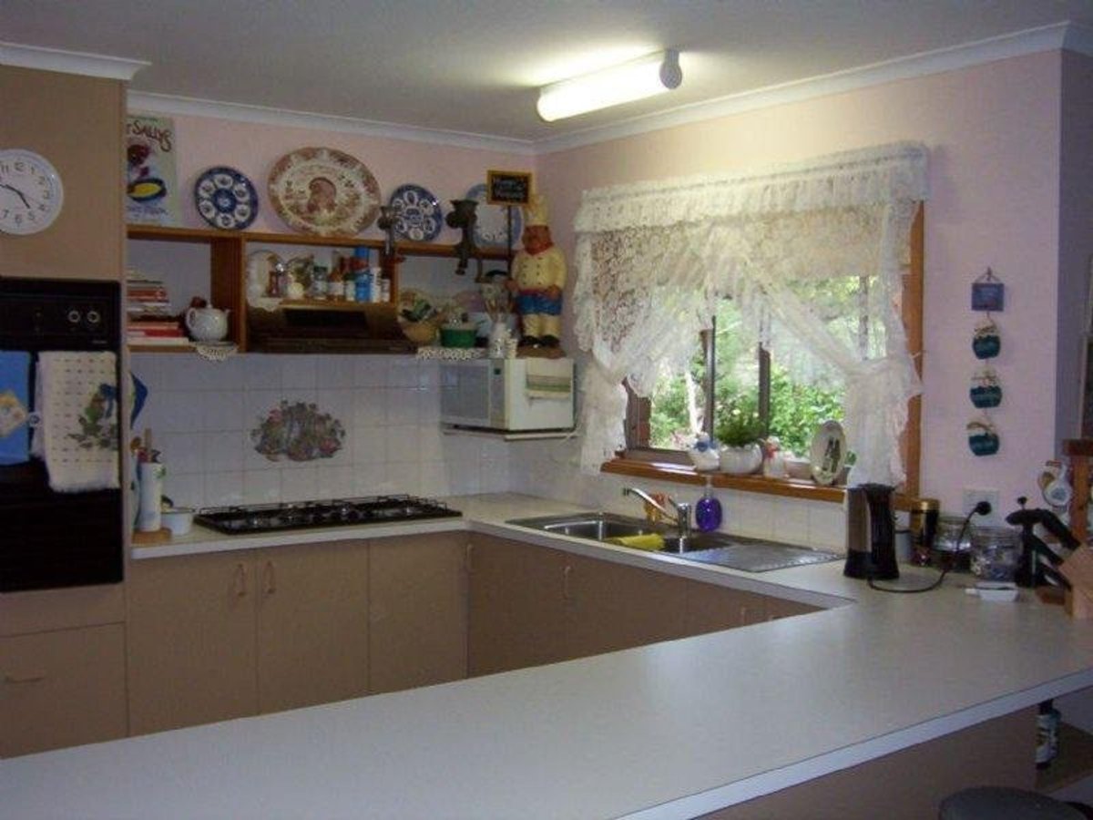 27 Primrose Street, Violet Town