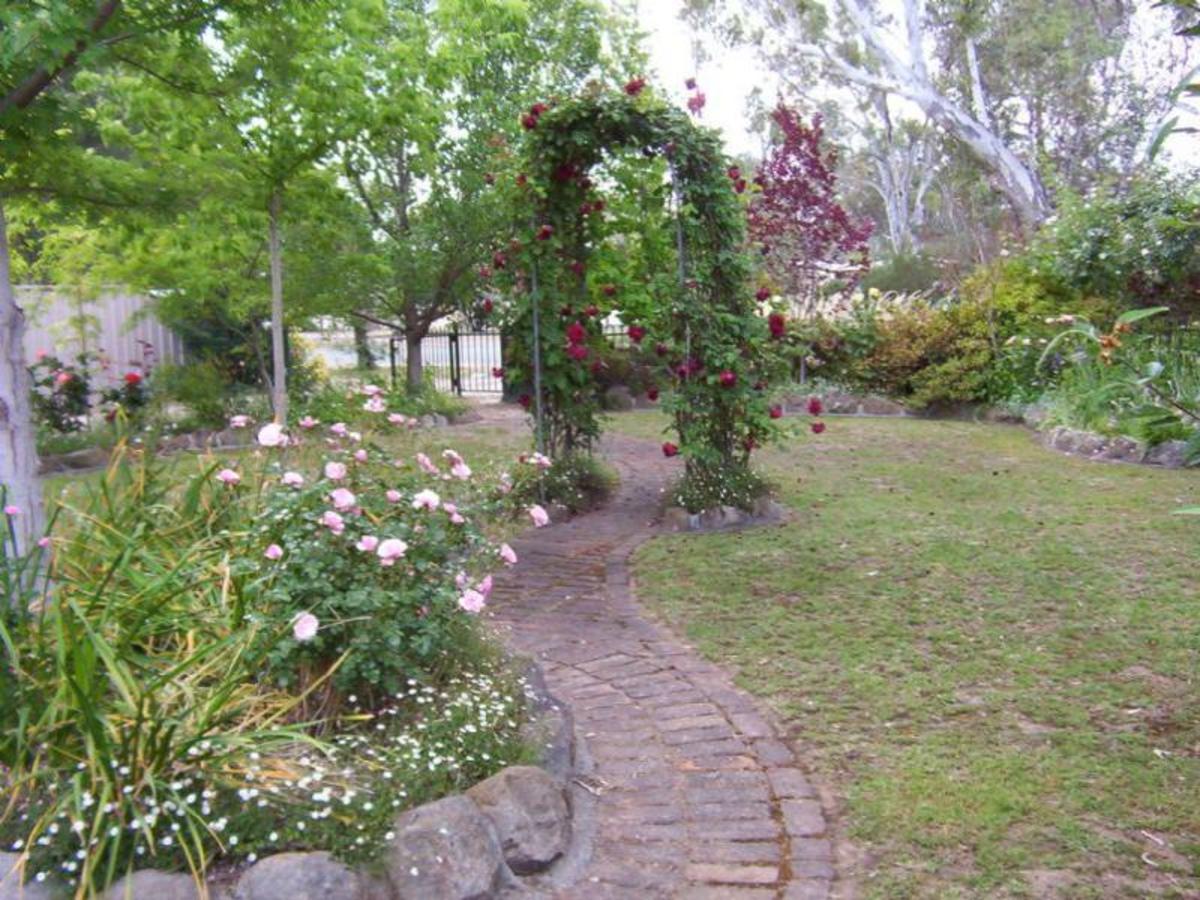 27 Primrose Street, Violet Town