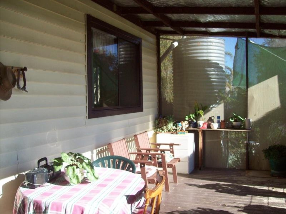 81 Hurt Street, Violet Town