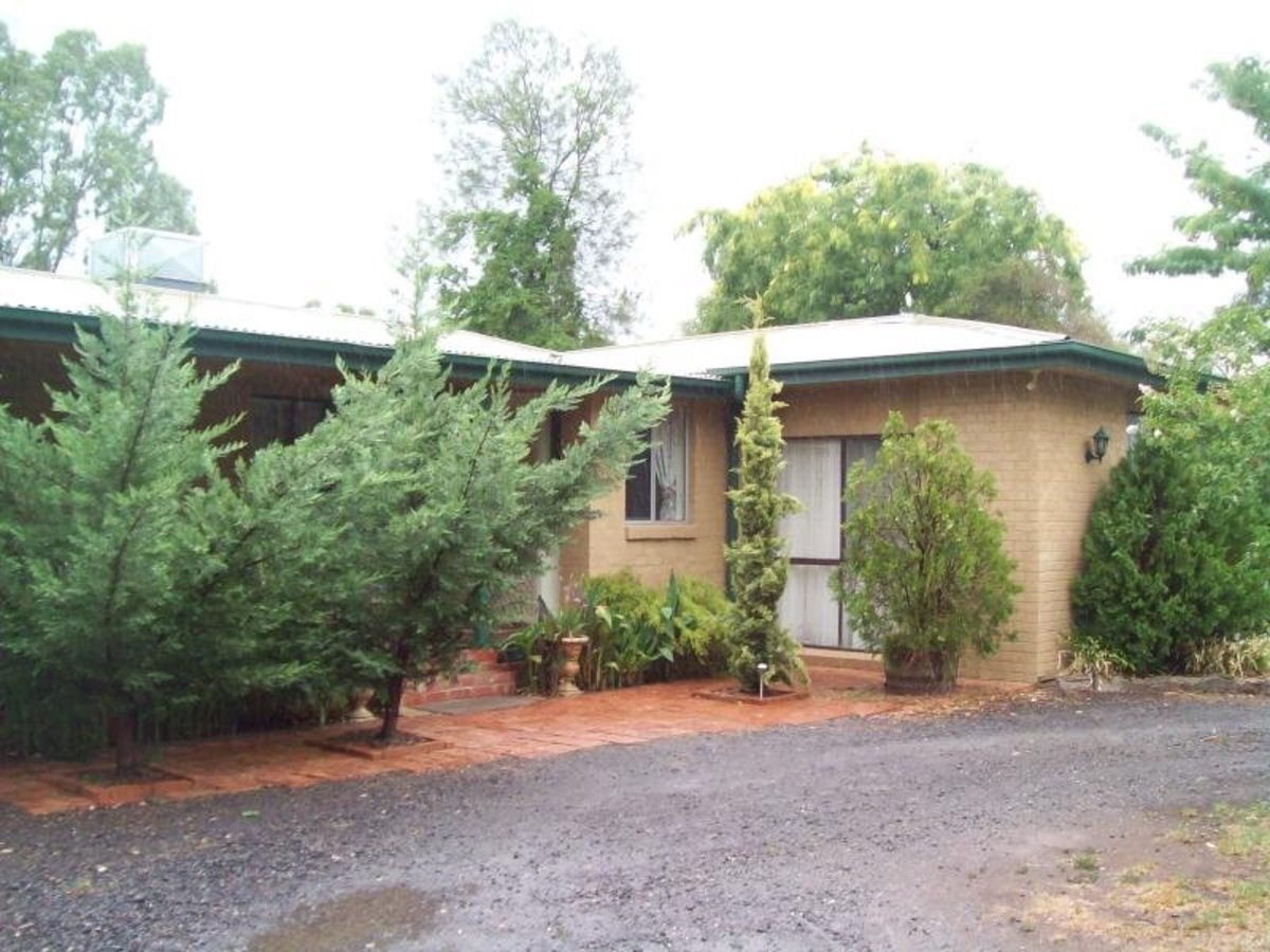 13 Shiffner Street, Violet Town