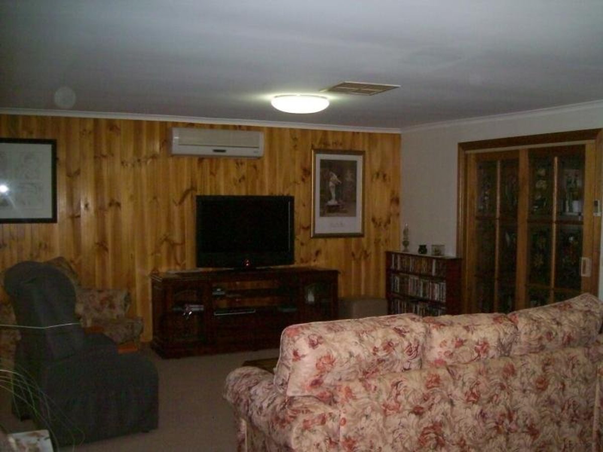 13 Shiffner Street, Violet Town