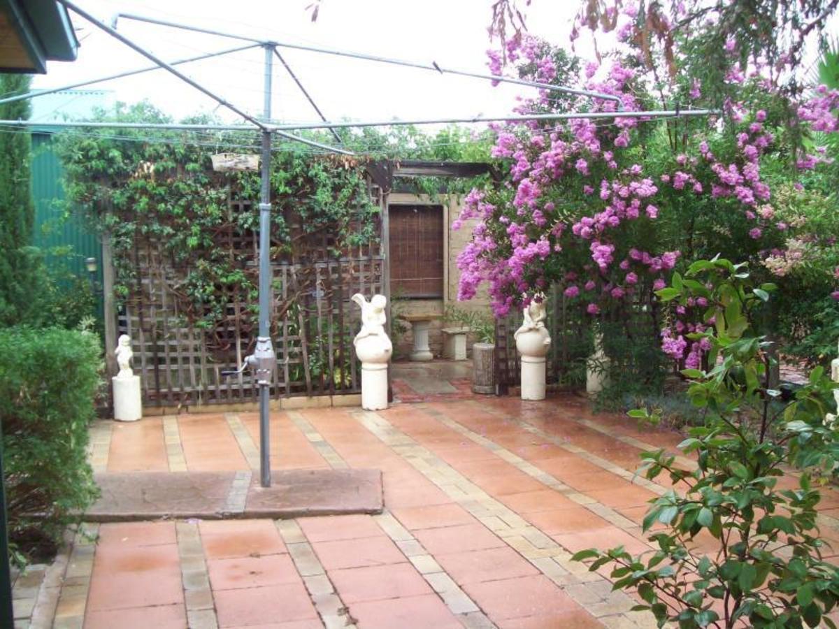 13 Shiffner Street, Violet Town