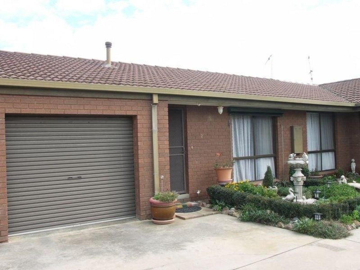 2 / 3 Meadows Avenue, Benalla