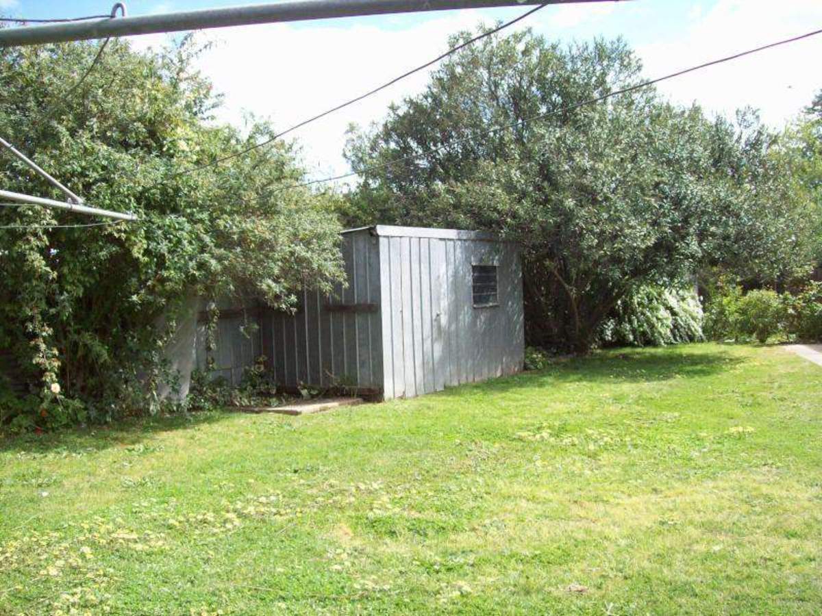 27 Helms Court, Benalla