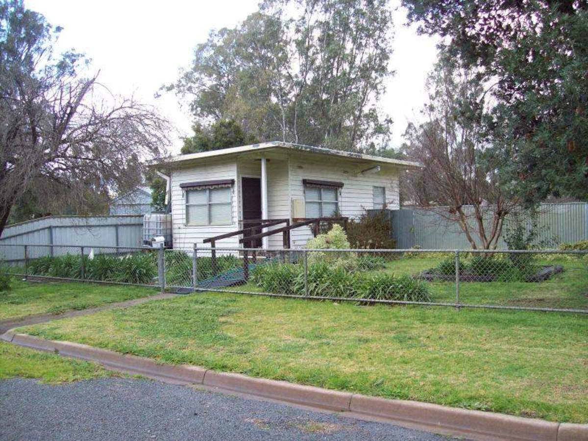 15 Primrose Street, Violet Town