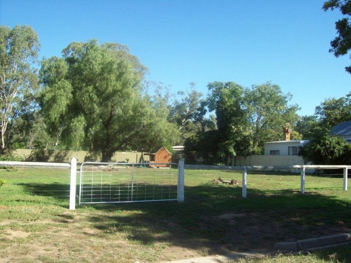 15 Primrose Street, Violet Town