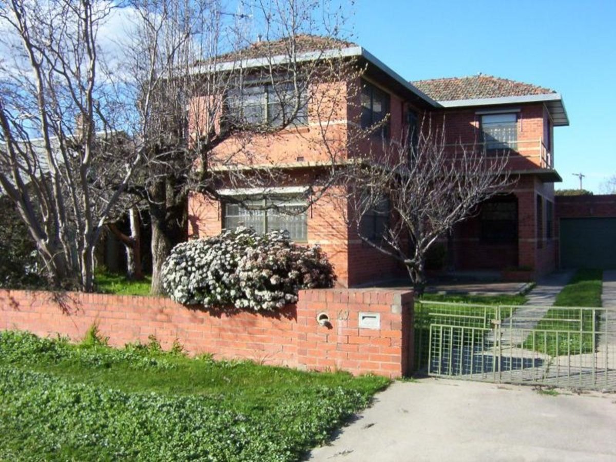 69 Barkly Street, Benalla