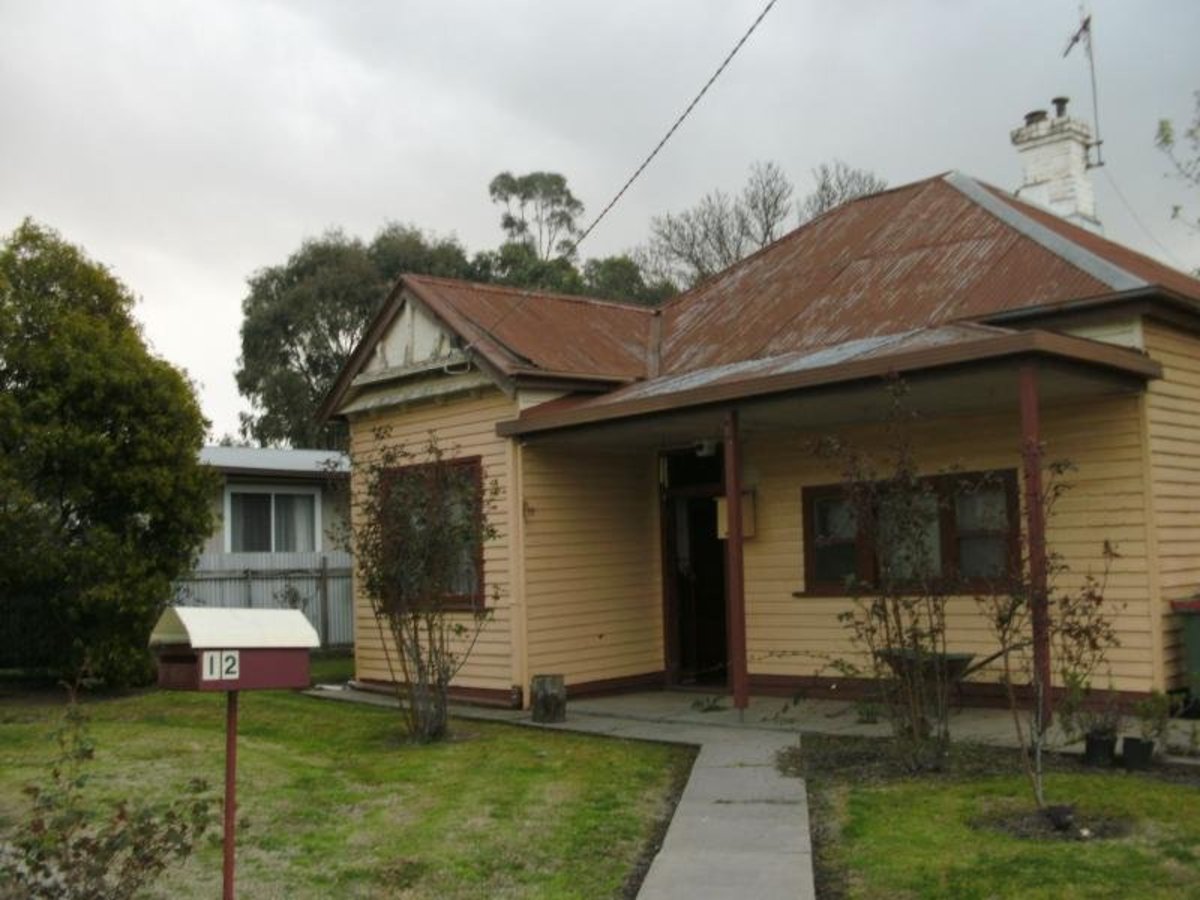 12 Kent Street, Benalla