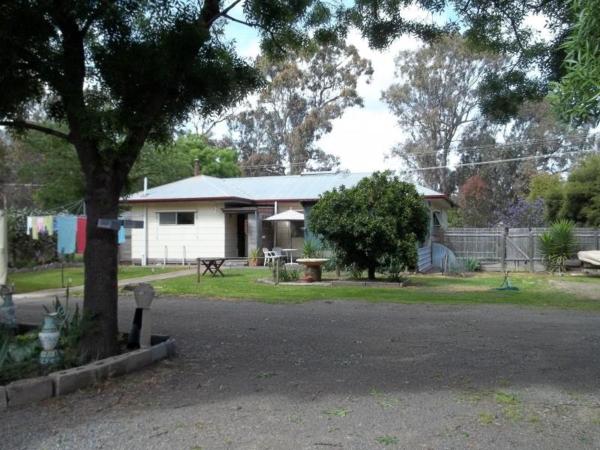 67 Hurt Street, Violet Town