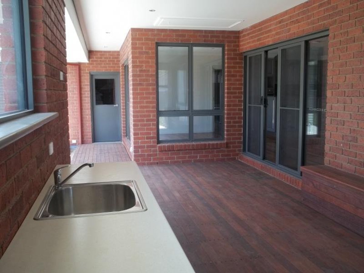 12 Trewin Street, Benalla