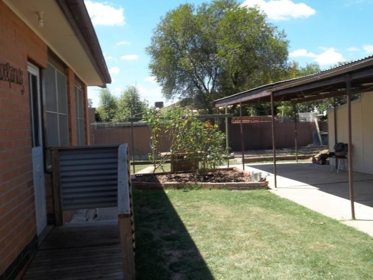 15 Clarke Street, Benalla