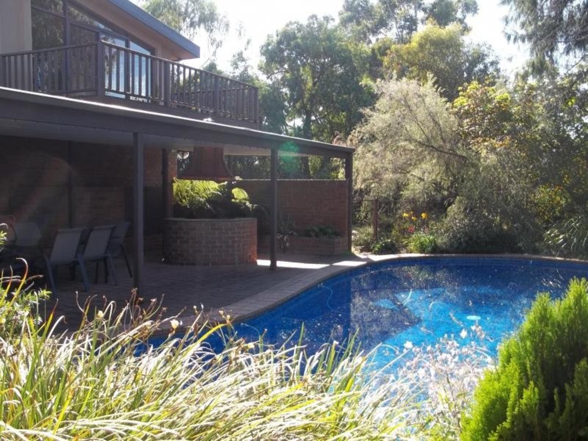 121 Grant Drive, Benalla