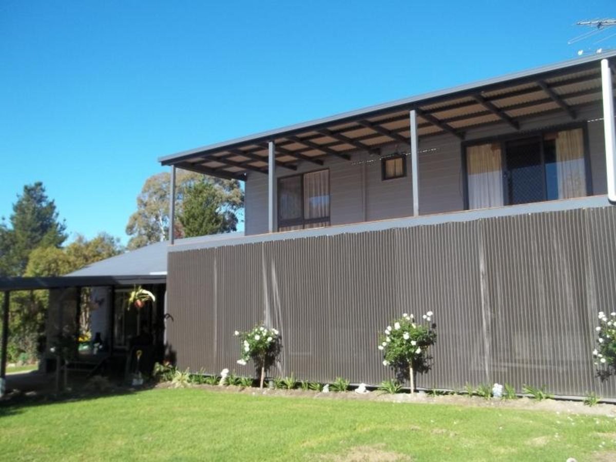 137 Tulley Road, Lima