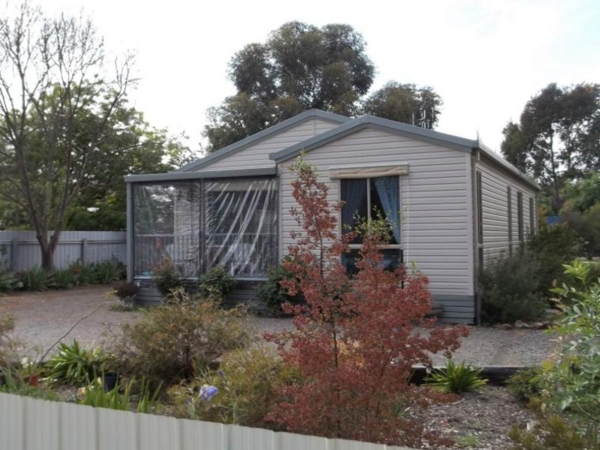 2 Connoly Street, Violet Town