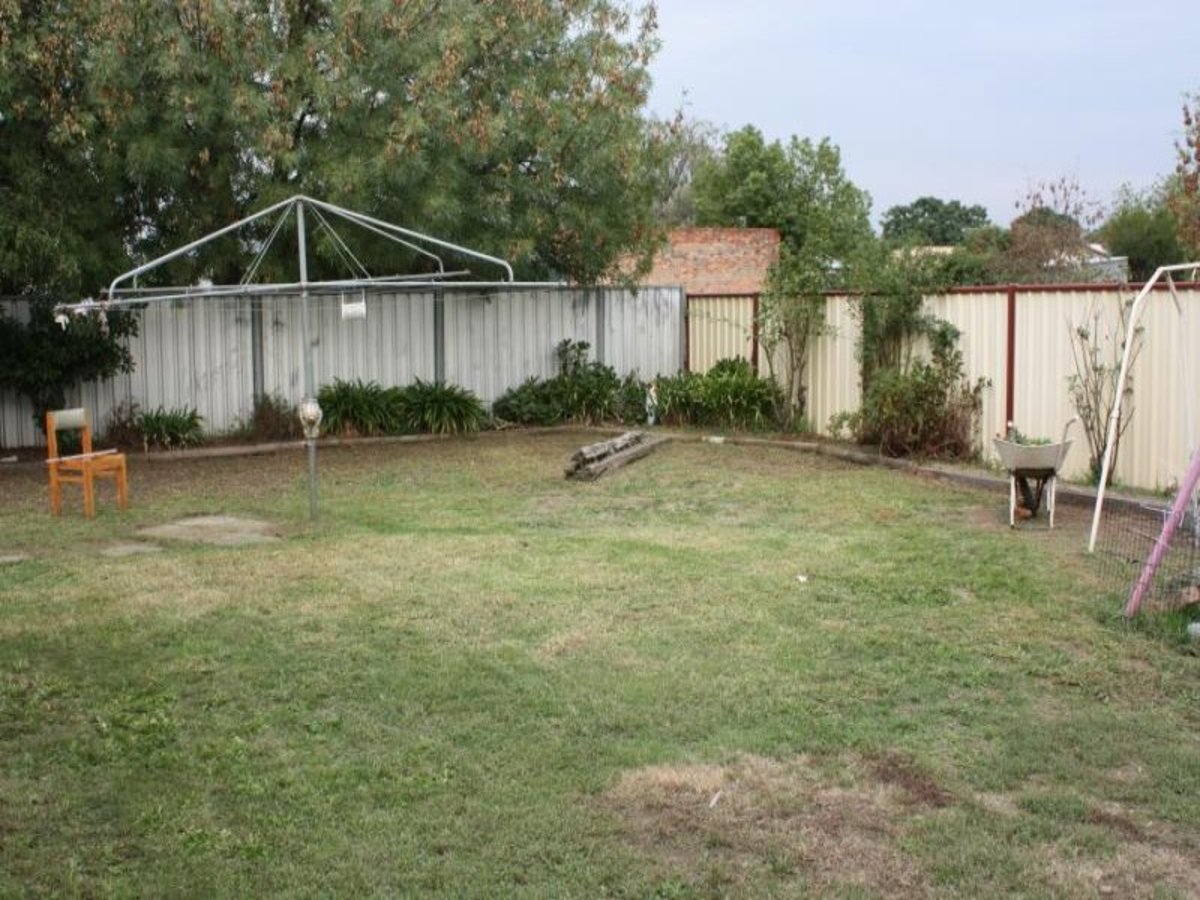 87 Waller Street, Benalla