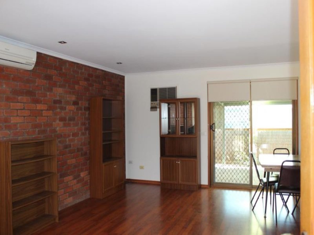 2 / 96 Clarke Street, Benalla