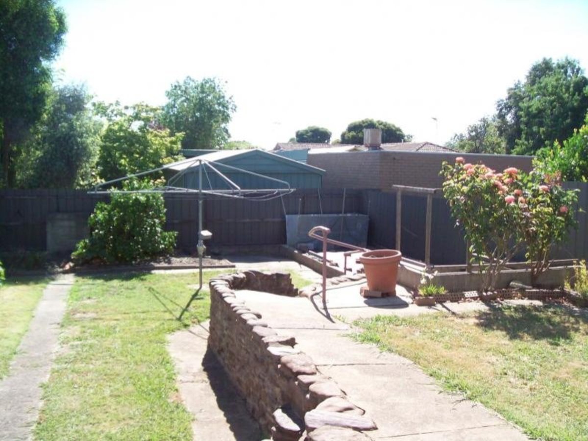 13 Clarke Street, Benalla