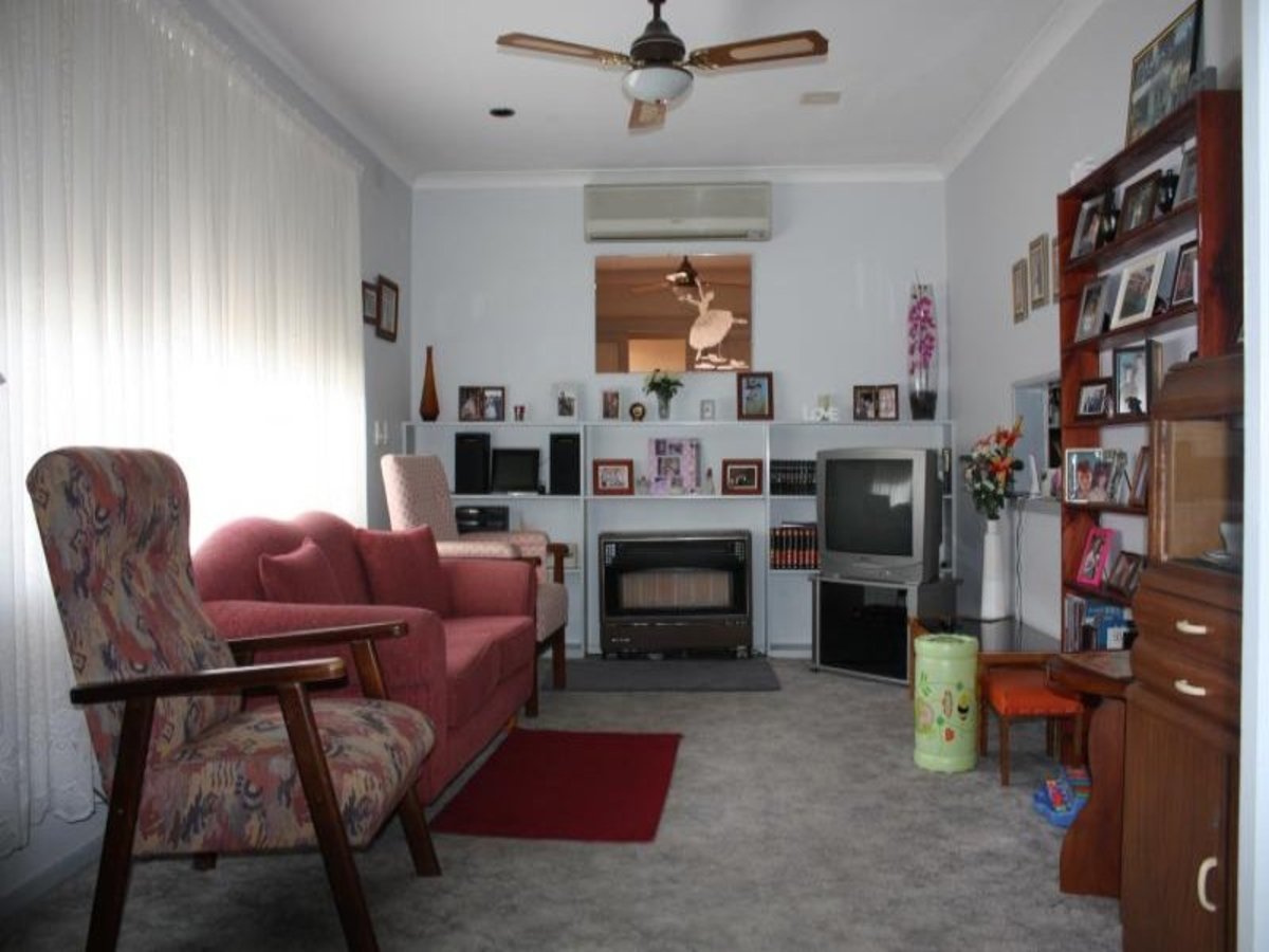 2 / 5 Perth Street, Benalla