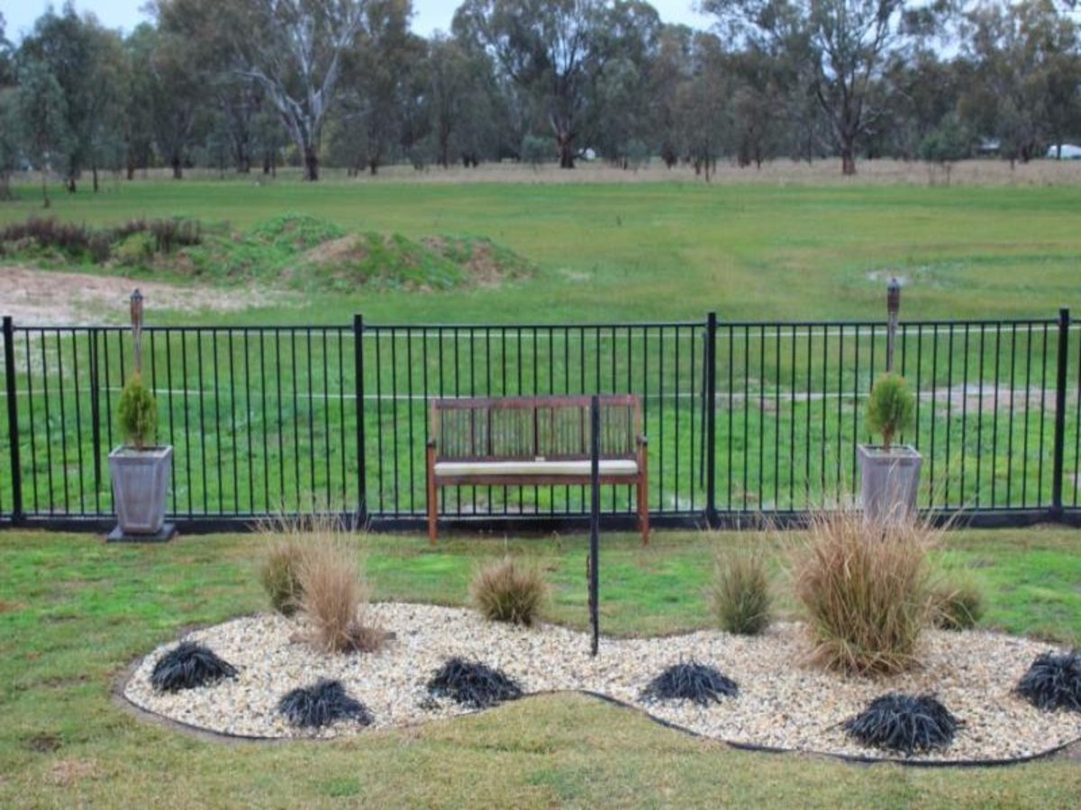 8 Stapleton Court, Benalla