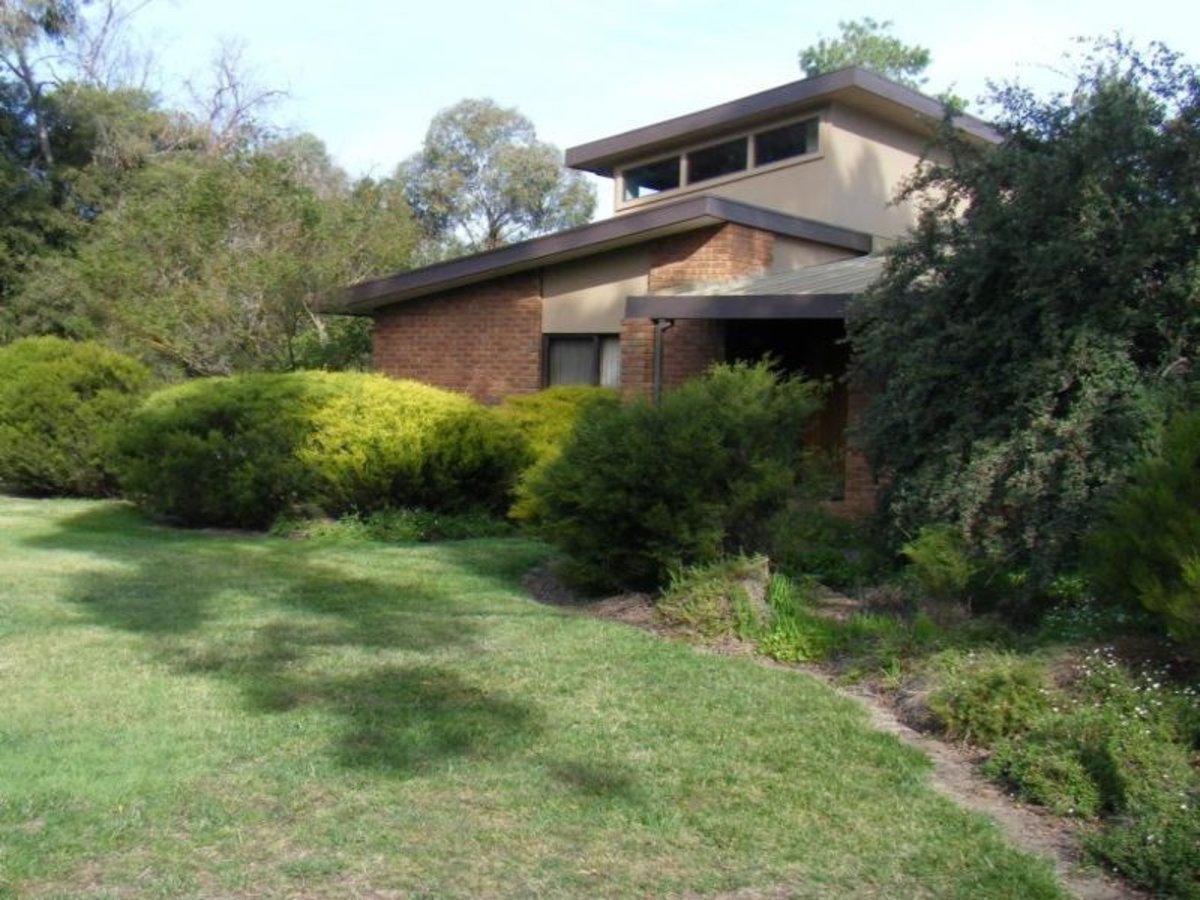 121 Grant Drive, Benalla