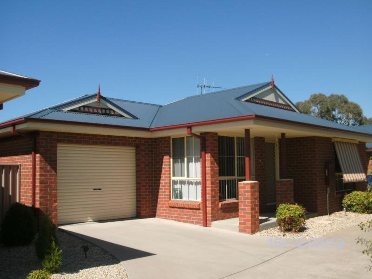 2 / 47 Witt Street, Benalla
