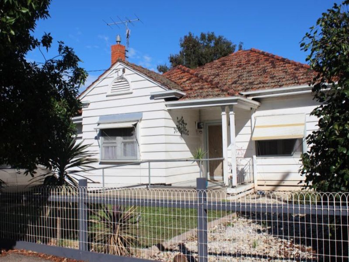 30 MacKellar Street, Benalla