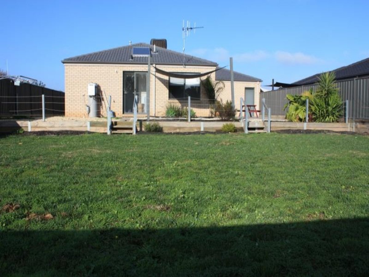 6 Stapleton Court, Benalla