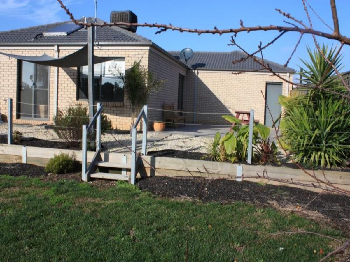 6 Stapleton Court, Benalla