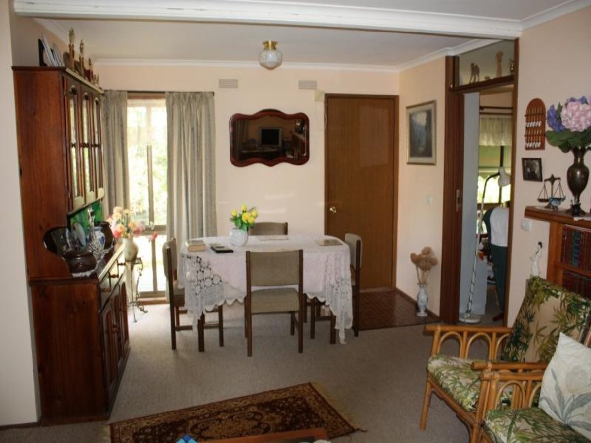 18 Tulip Street, Violet Town
