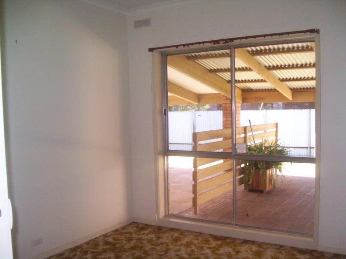 6 Cook Street, Benalla