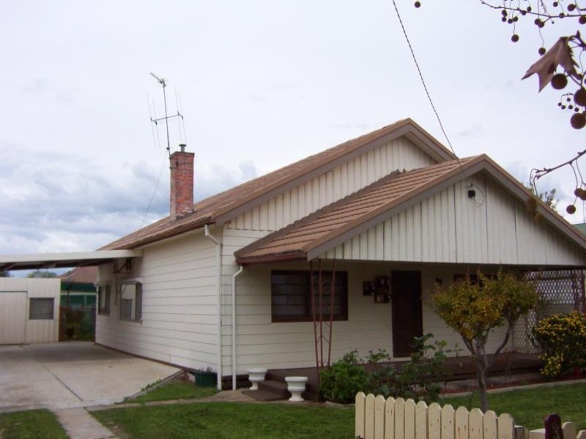 3 Tomkins Parade, Benalla
