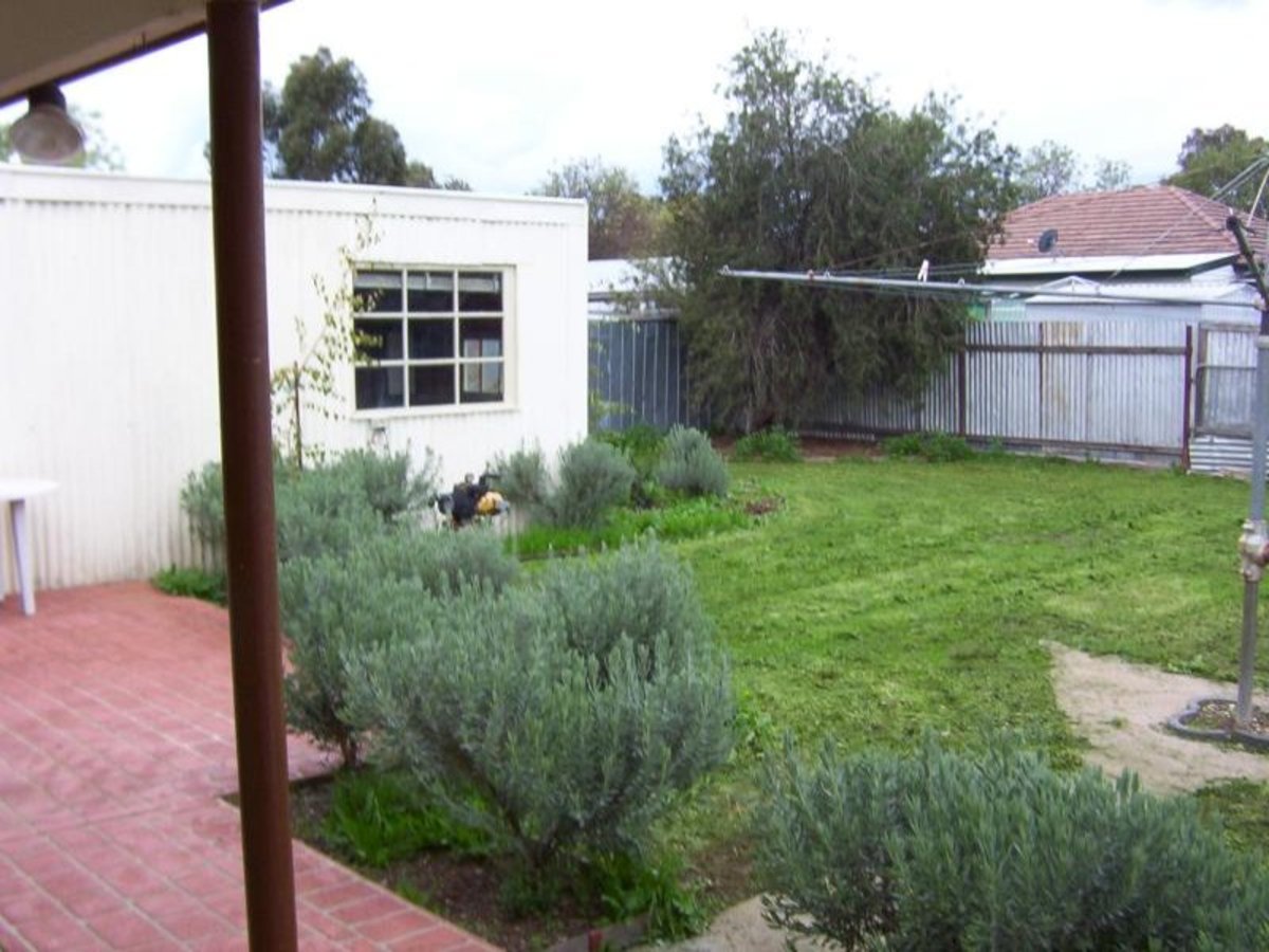 3 Tomkins Parade, Benalla