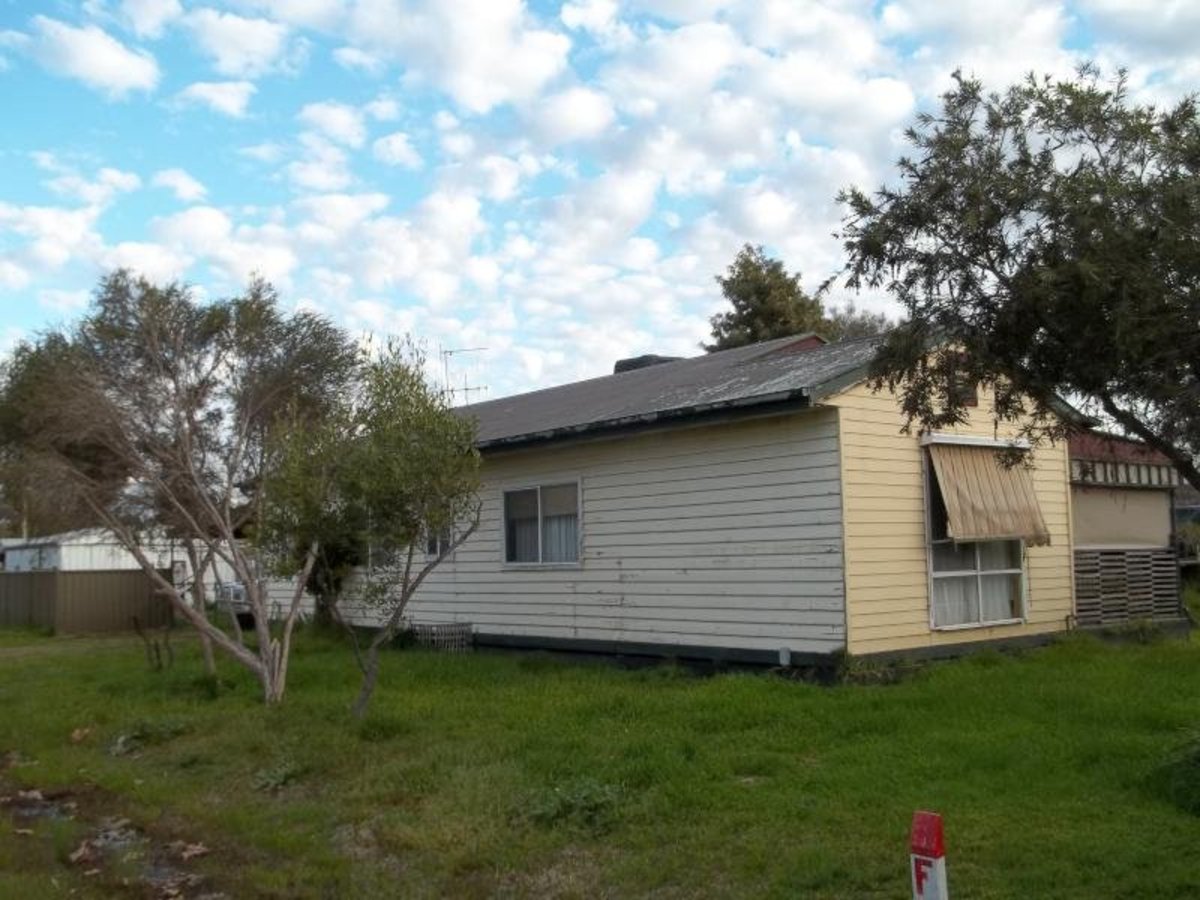 10 Railway Street, Baddaginnie
