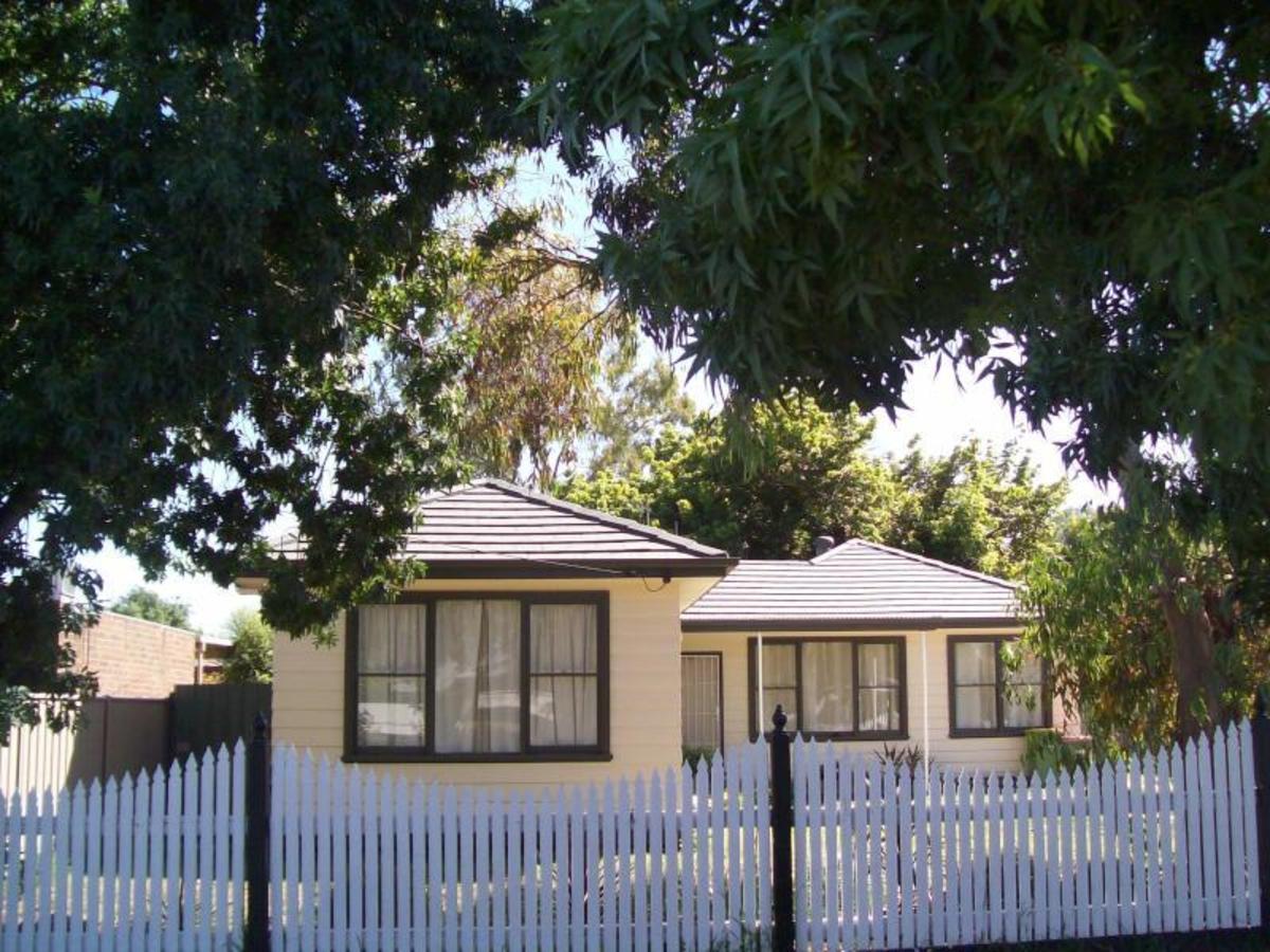 13 Egmont Street, Benalla