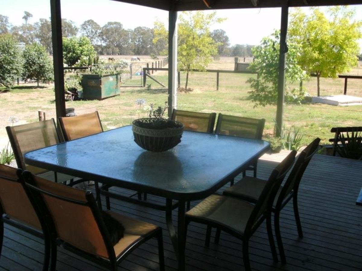 Benalla Road, Benalla