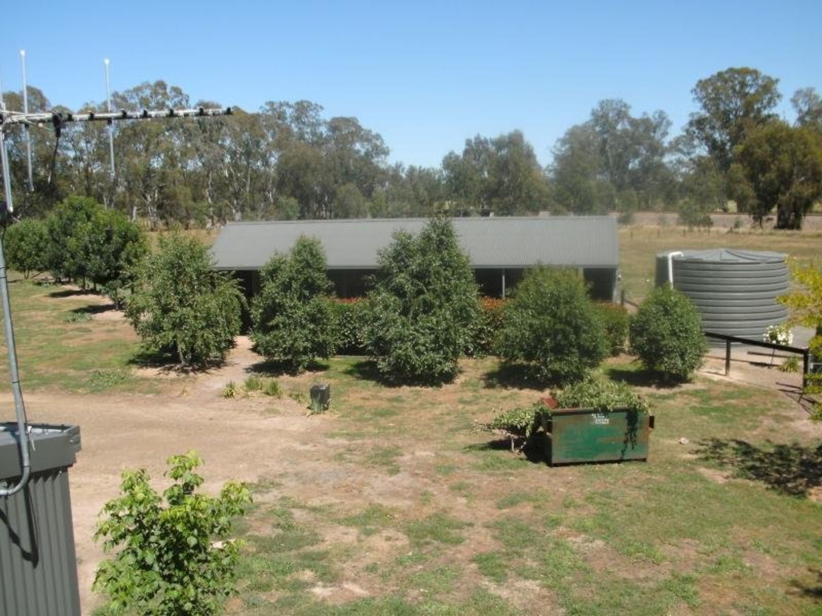 Benalla Road, Benalla