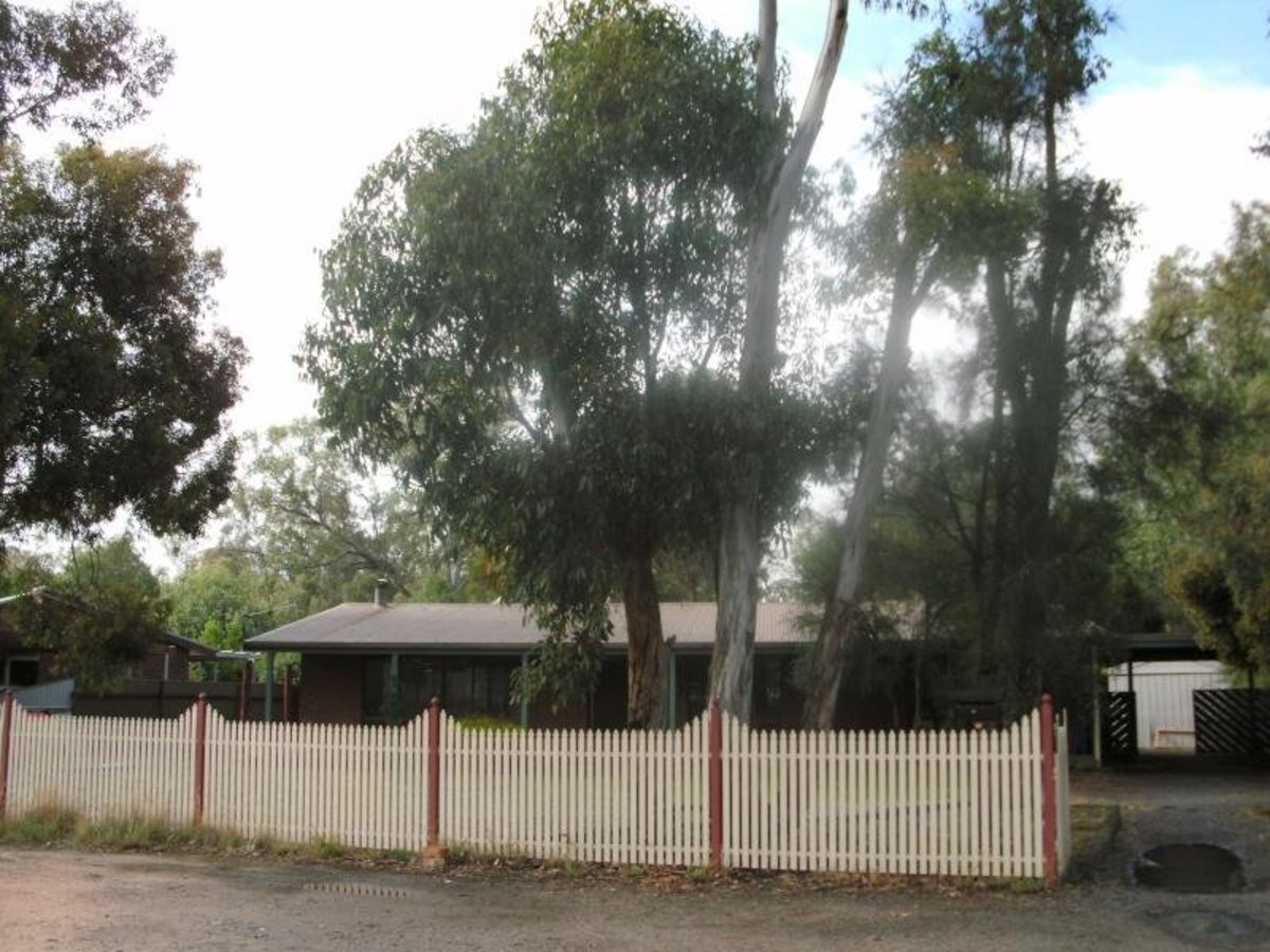 14 Hurt Street, Violet Town