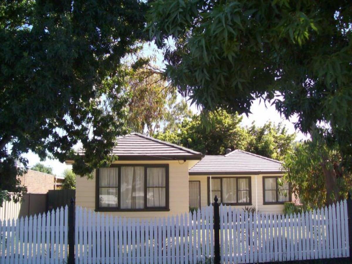 13 Egmont Street, Benalla