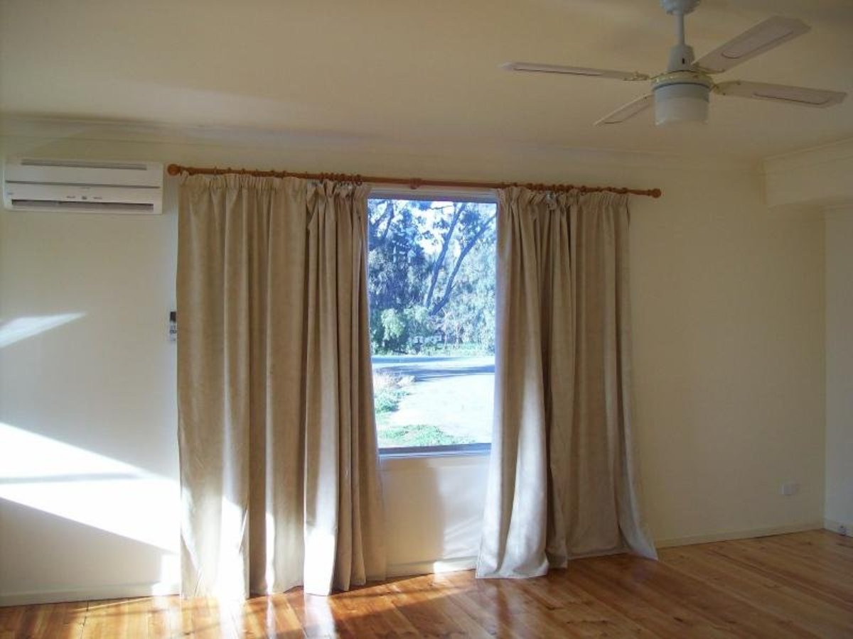 140 High Street, Violet Town