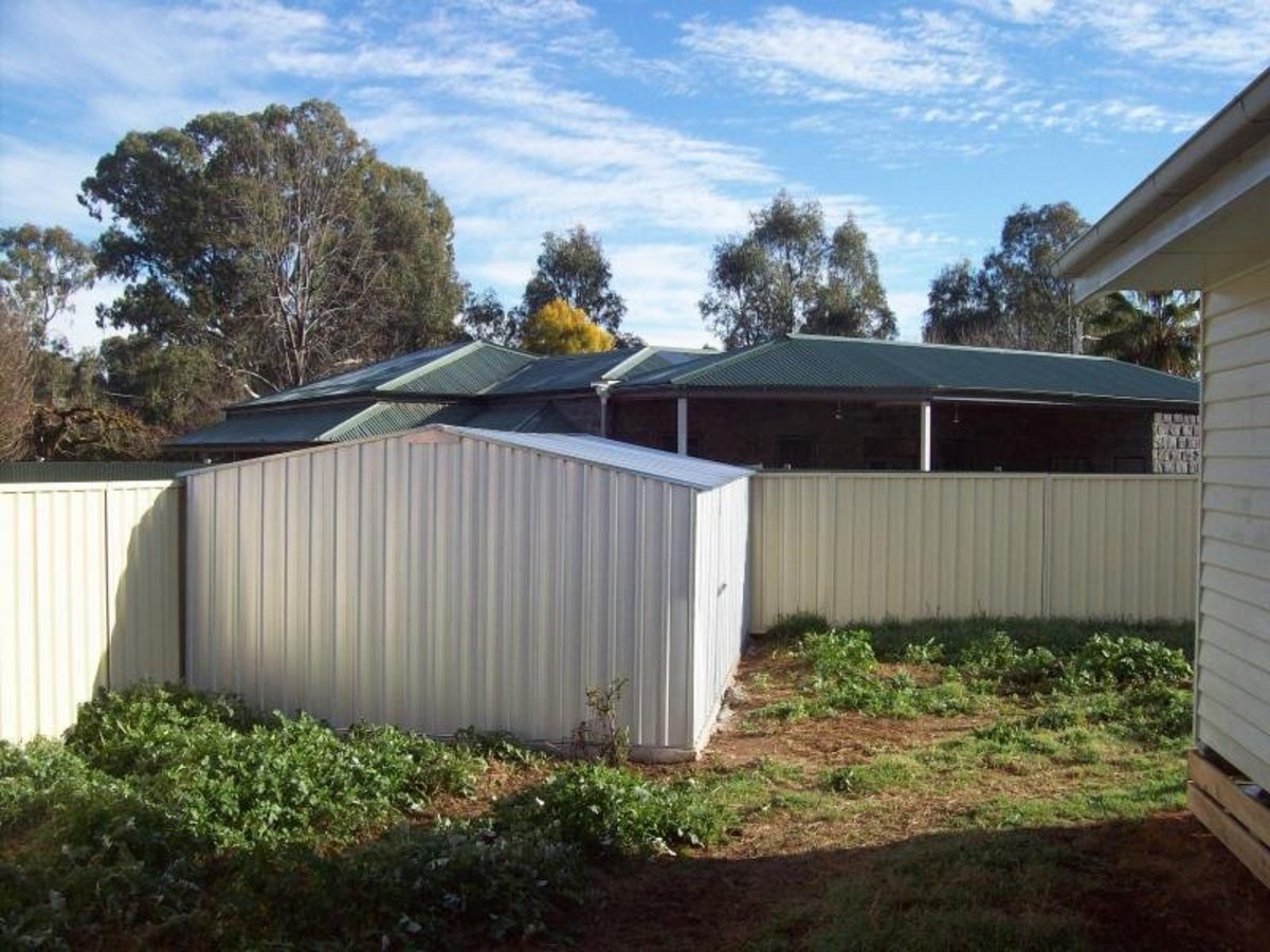 140 High Street, Violet Town