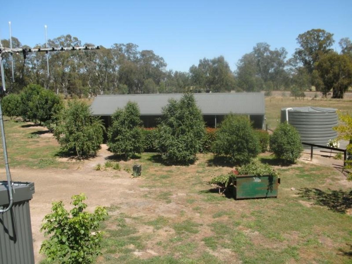 Benalla Road, Benalla