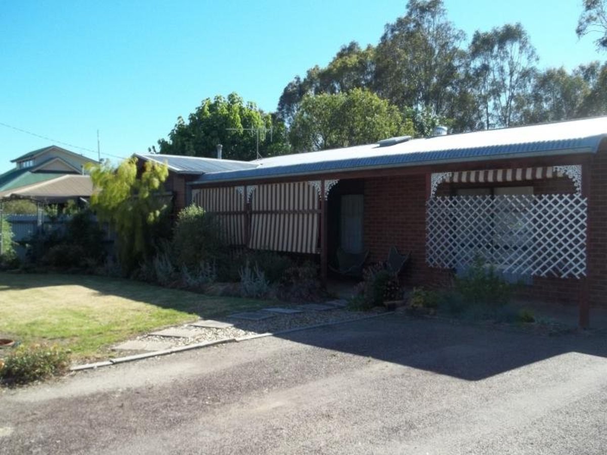 102 Faitful Street, Benalla
