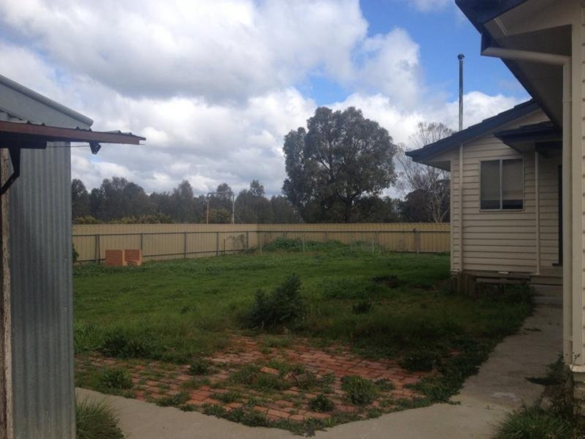 246 Lake Mokoan Road, Chesney Vale