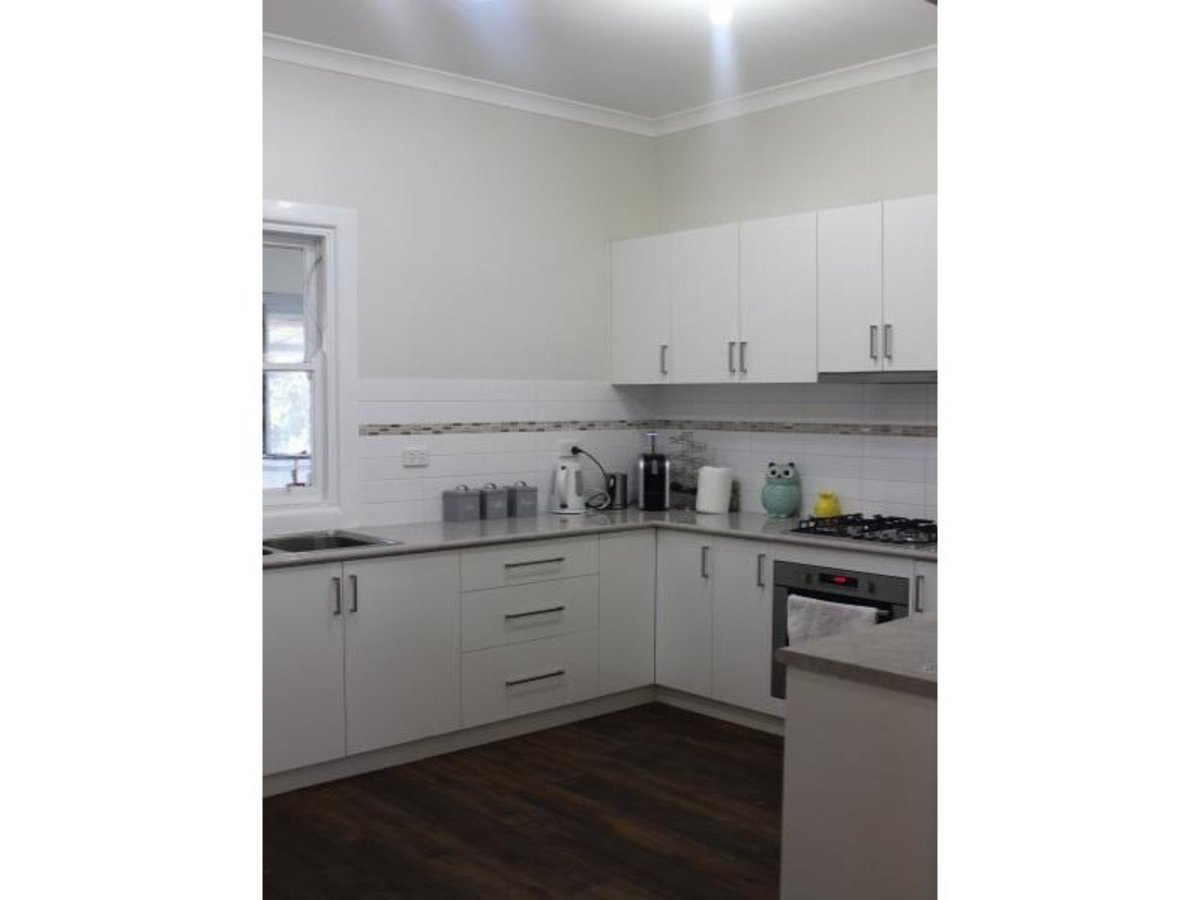 30 Mackellar Street, Benalla
